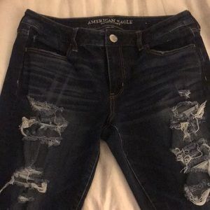 NWOT AE RIPPED JEANS